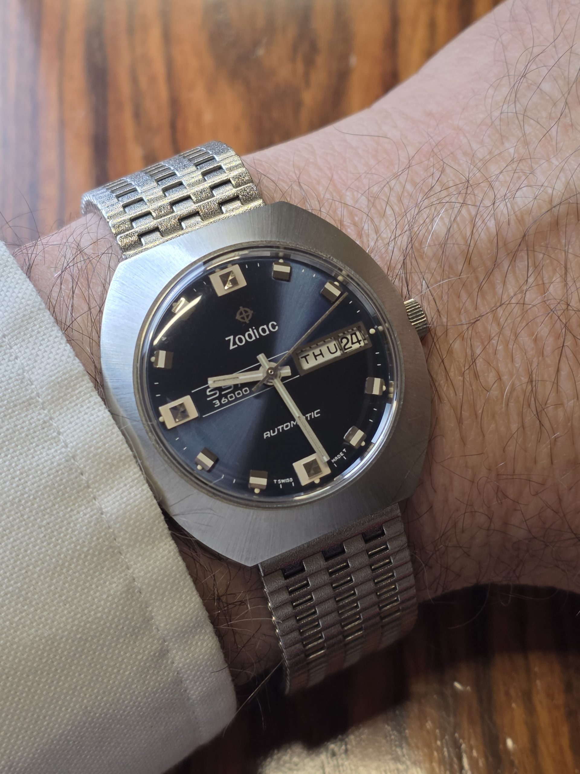 zodiac sst 36000 "cushion" day date zodiac sst 36000 "cushion" day date