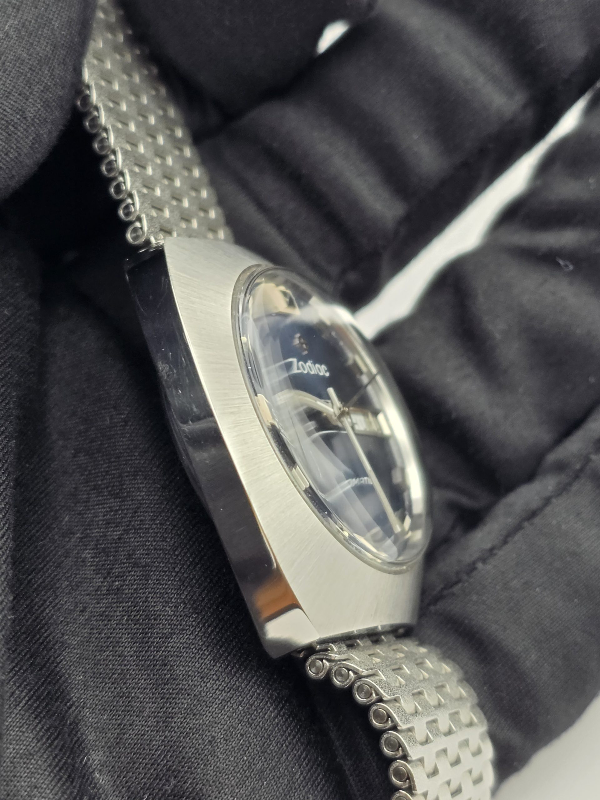 zodiac sst 36000 "cushion" day date zodiac sst 36000 "cushion" day date