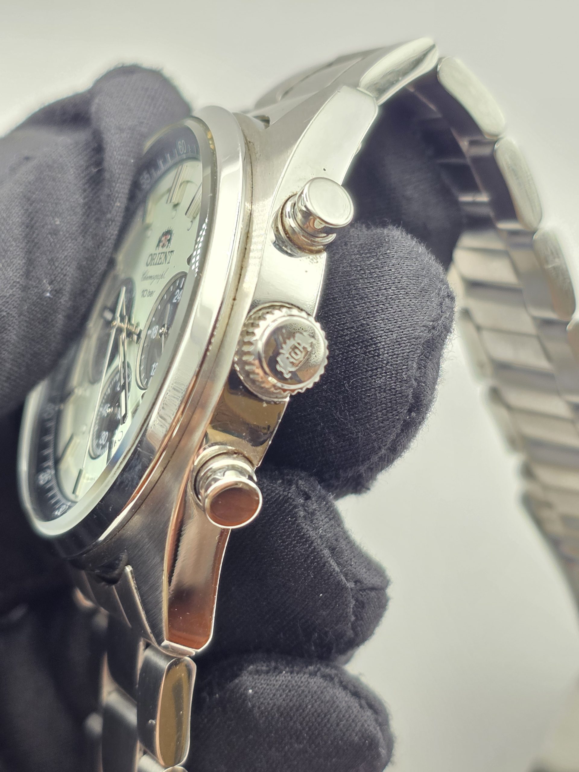 orient neo 70's solar "panda" chronograph orient neo 70's solar "panda" chronograph