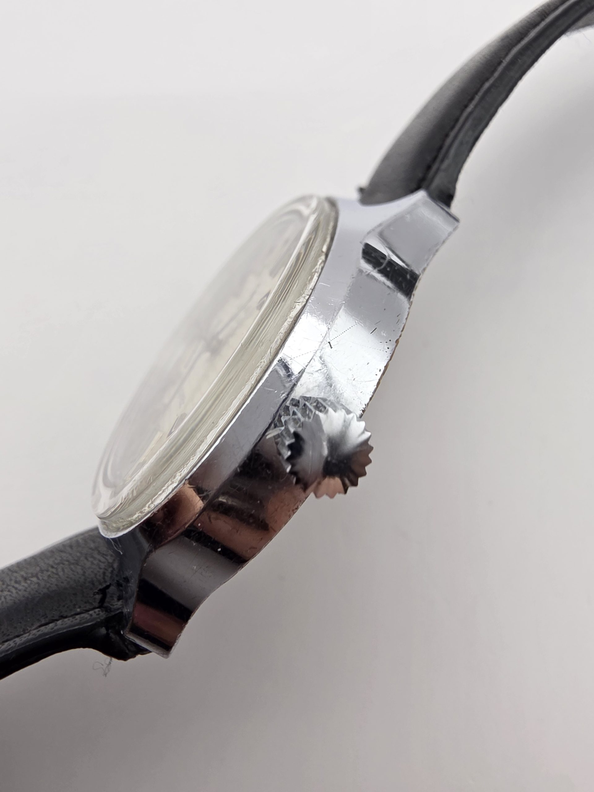 junghans automatic 25 jewels (linen dial) junghans automatic 25 jewels (linen dial)