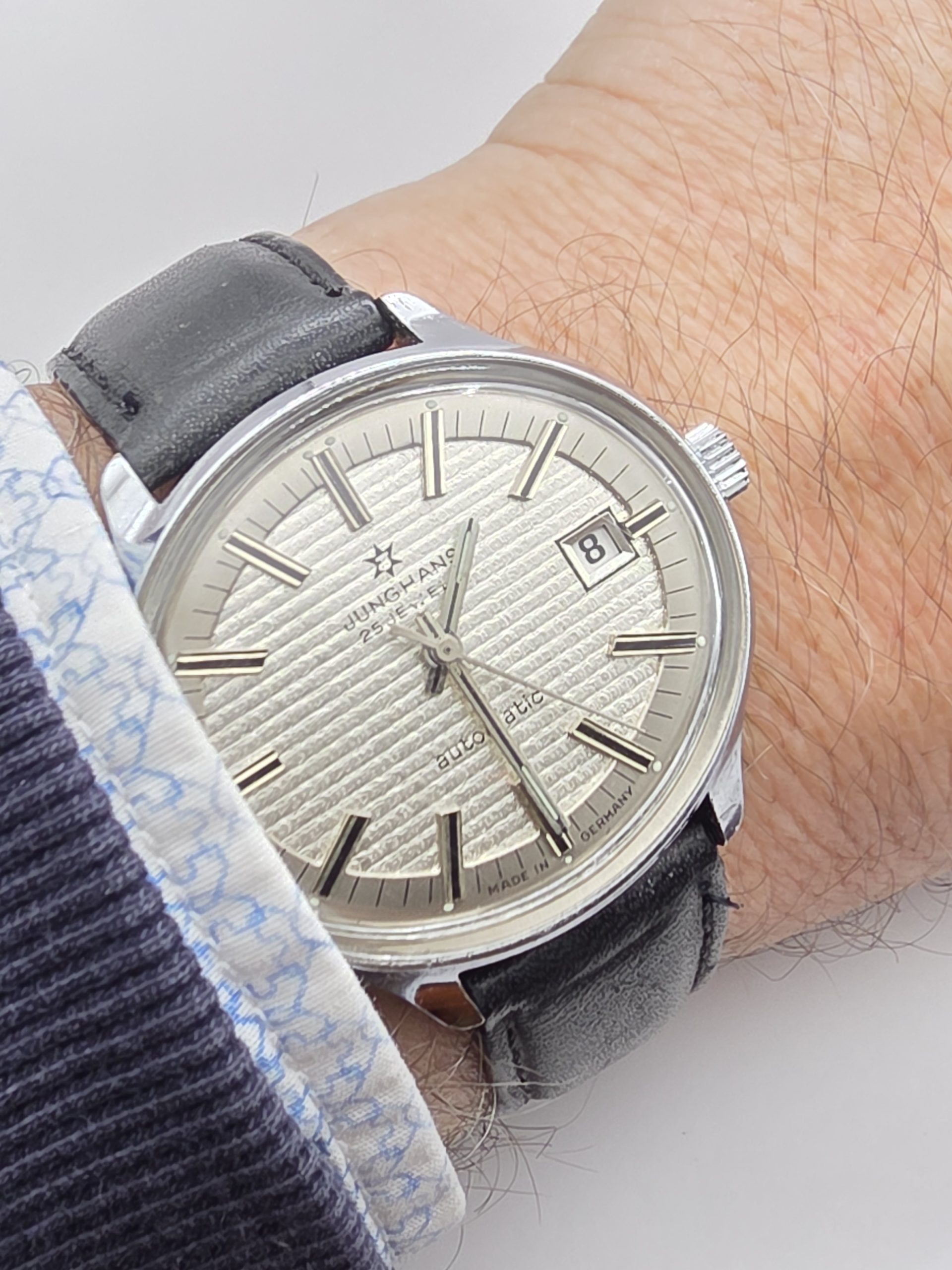 junghans automatic 25 jewels (linen dial) junghans automatic 25 jewels (linen dial)