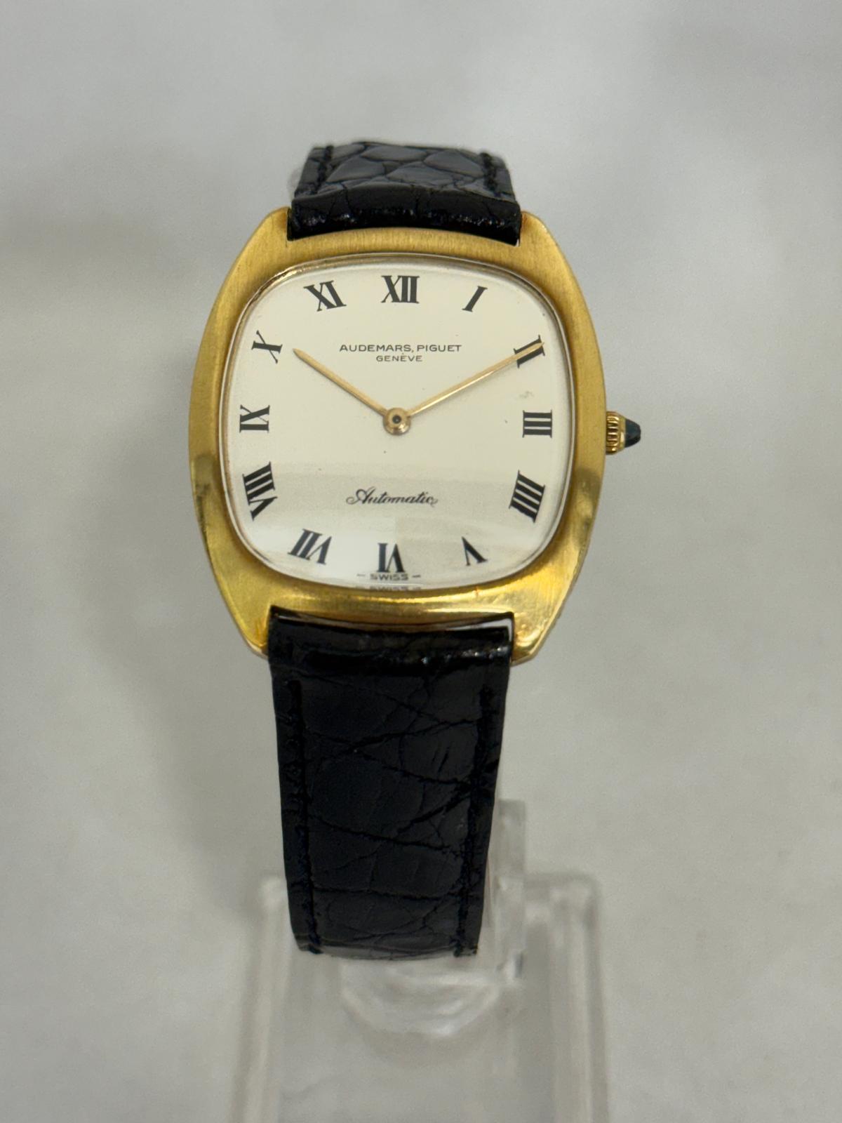 classique "coussin" (cushion case) classique "coussin" (cushion case)