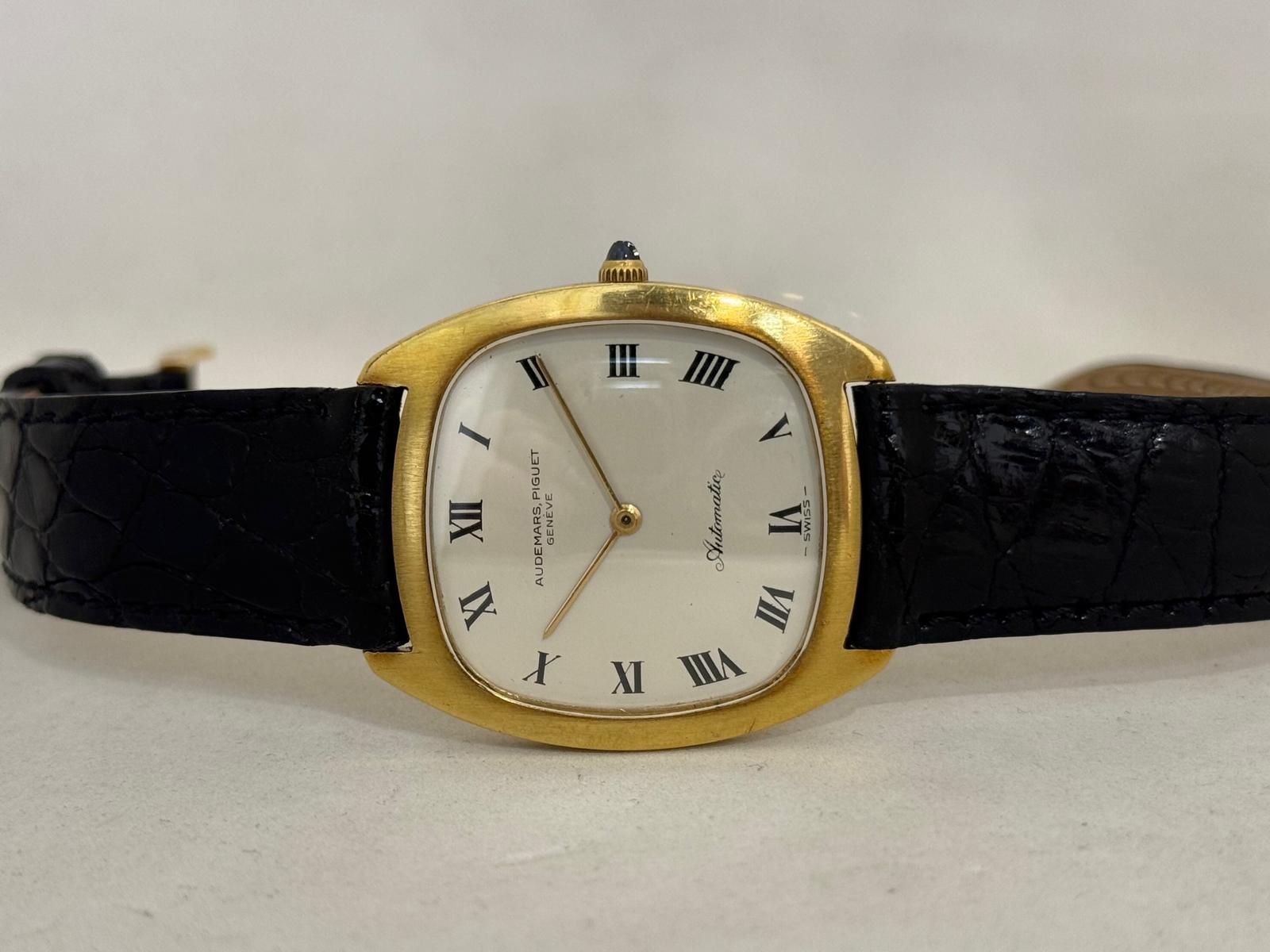 classique "coussin" (cushion case) classique "coussin" (cushion case)